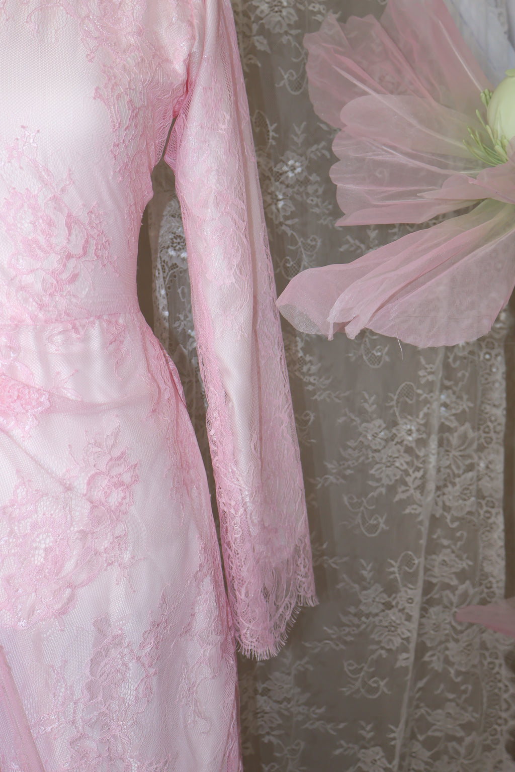 Dahlia Lace dress- Pink