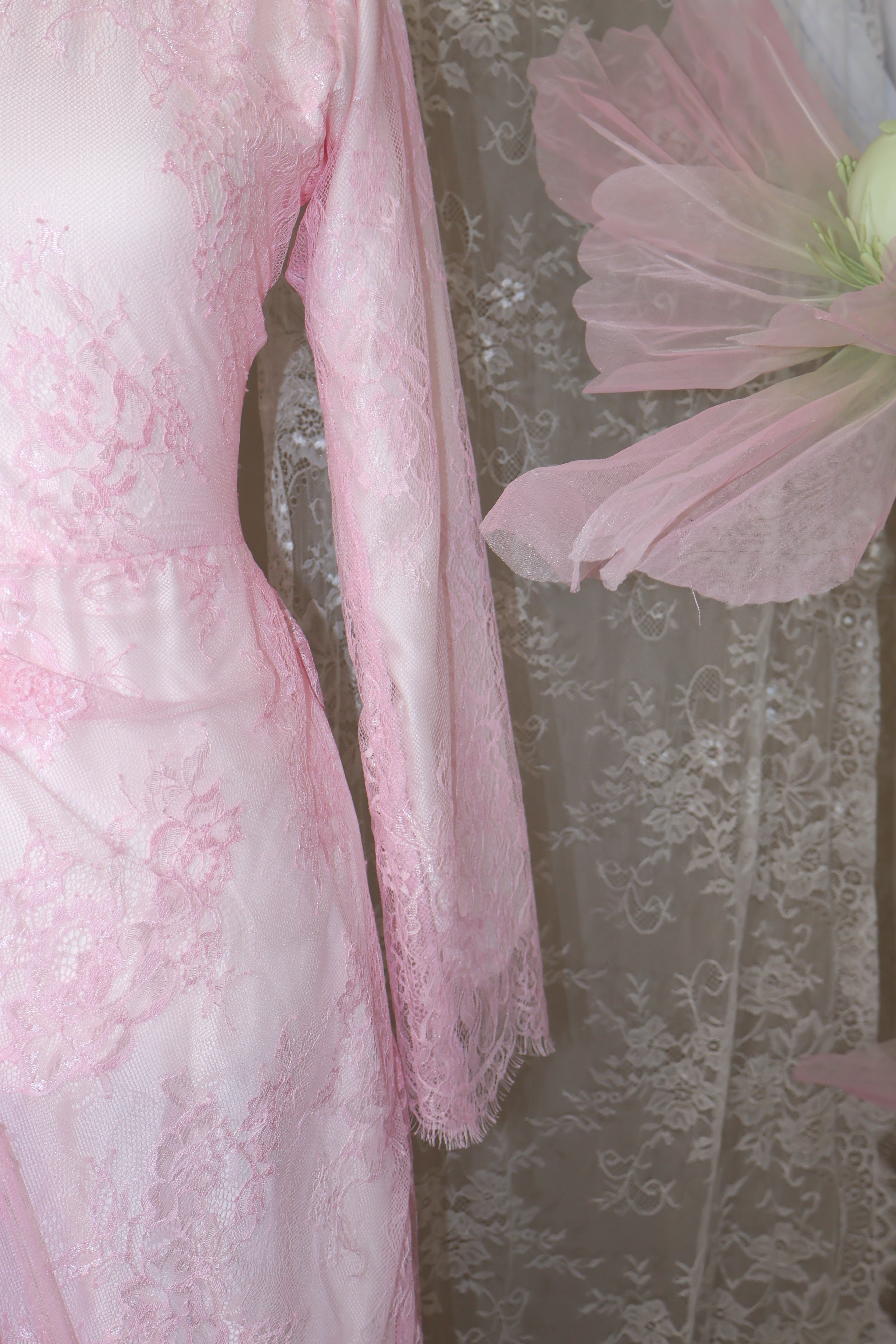 Dahlia Lace dress- Pink