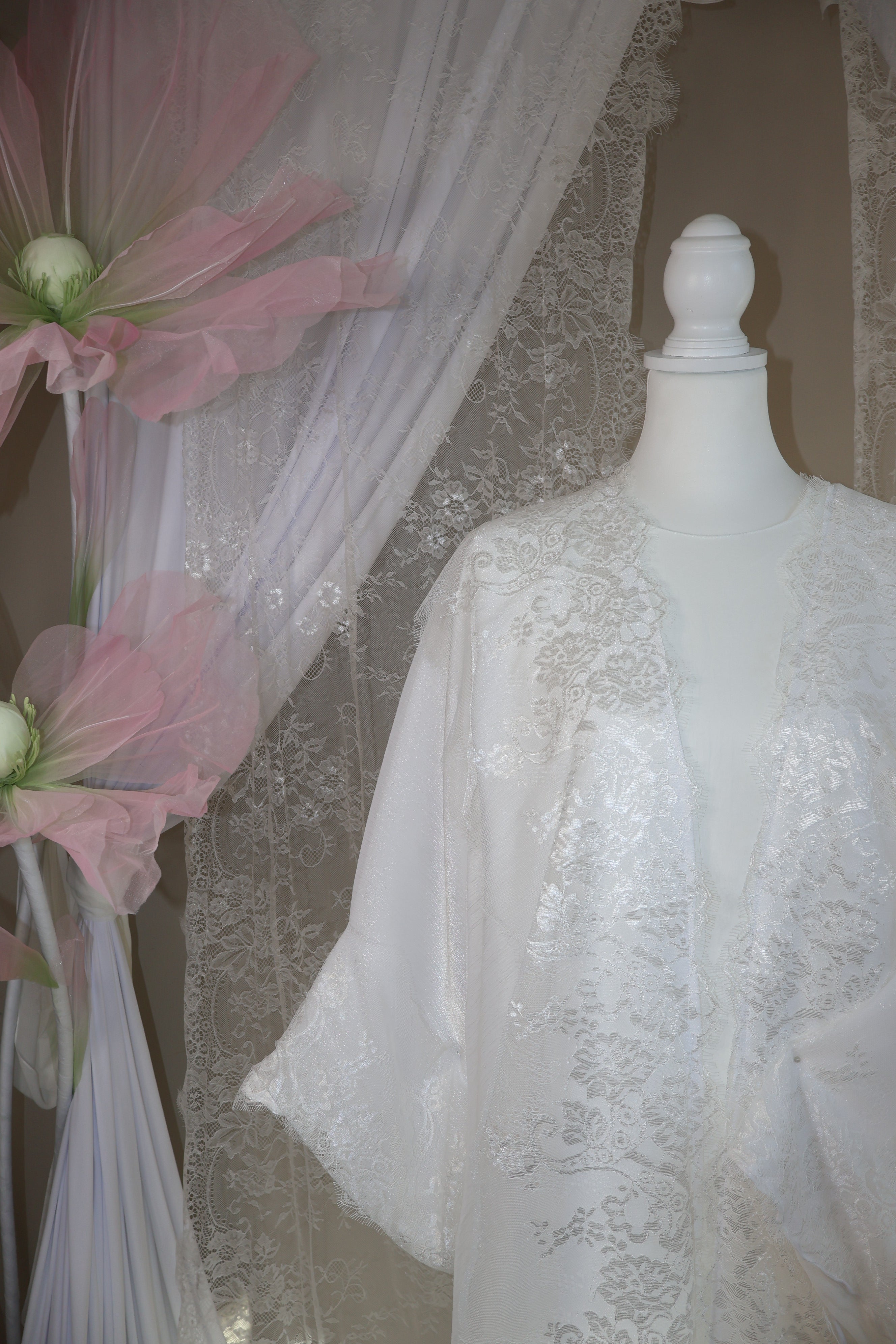 The Dentelle Abaya- white