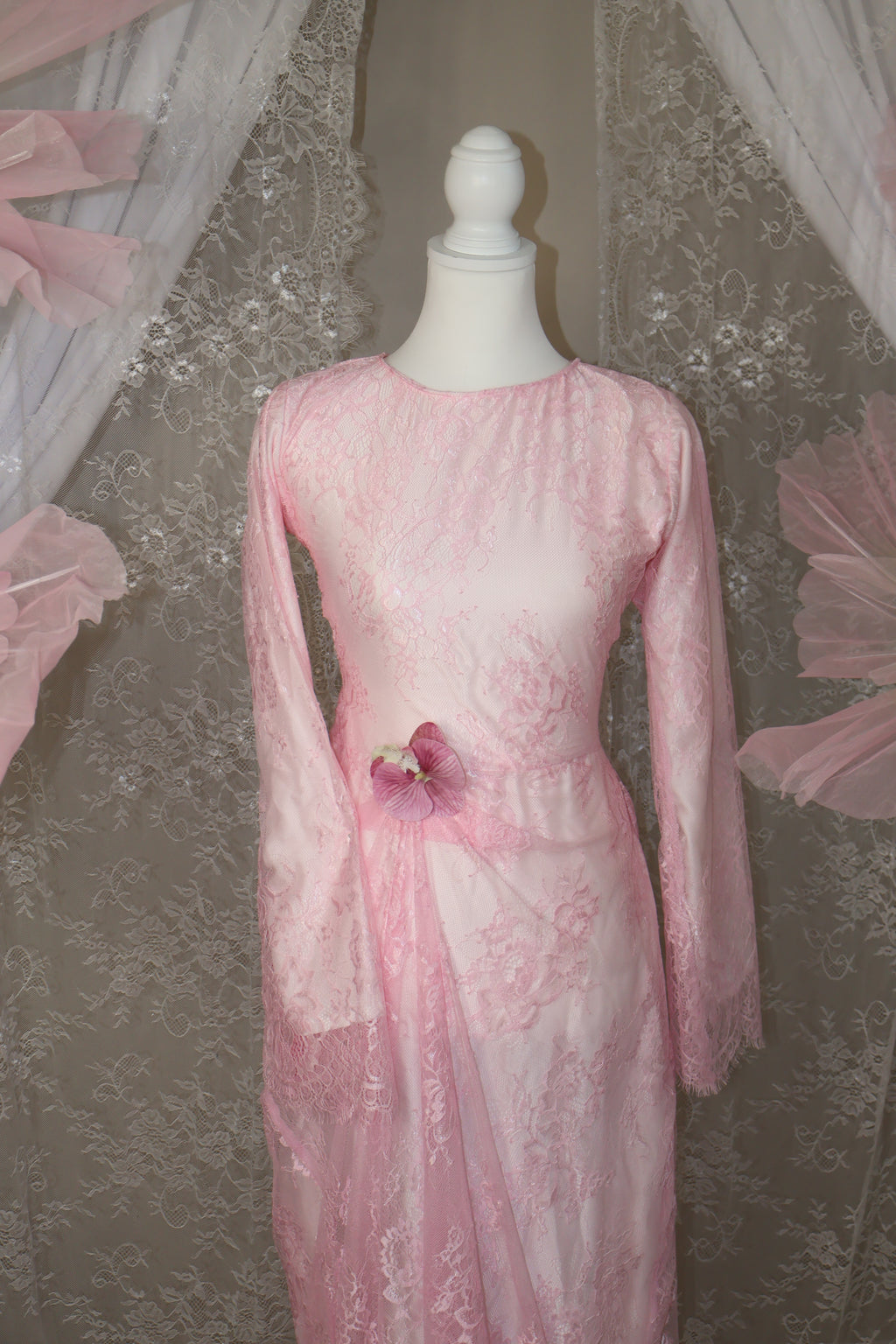 Dahlia Lace dress- Pink