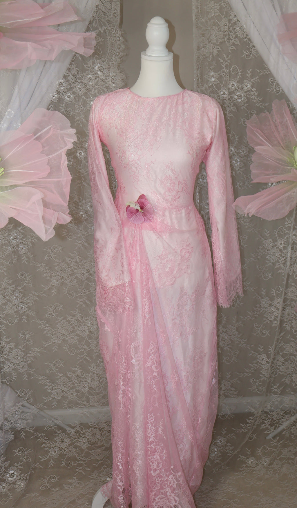 Dahlia Lace dress- Pink