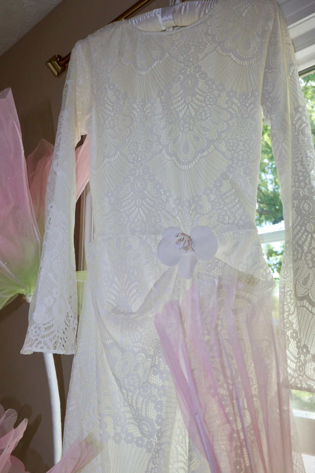 Dahlia Lace dress